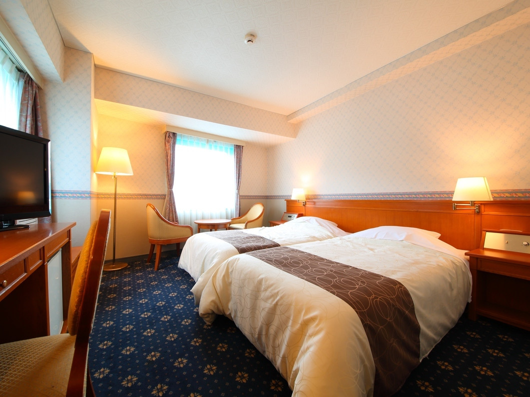 駅から約1分の源泉かけ流し大浴場の宿3449846