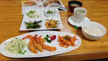 食事・飲み物 / 2