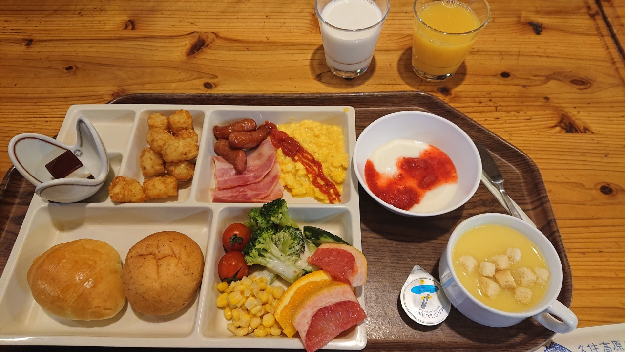 朝食はバッフェ