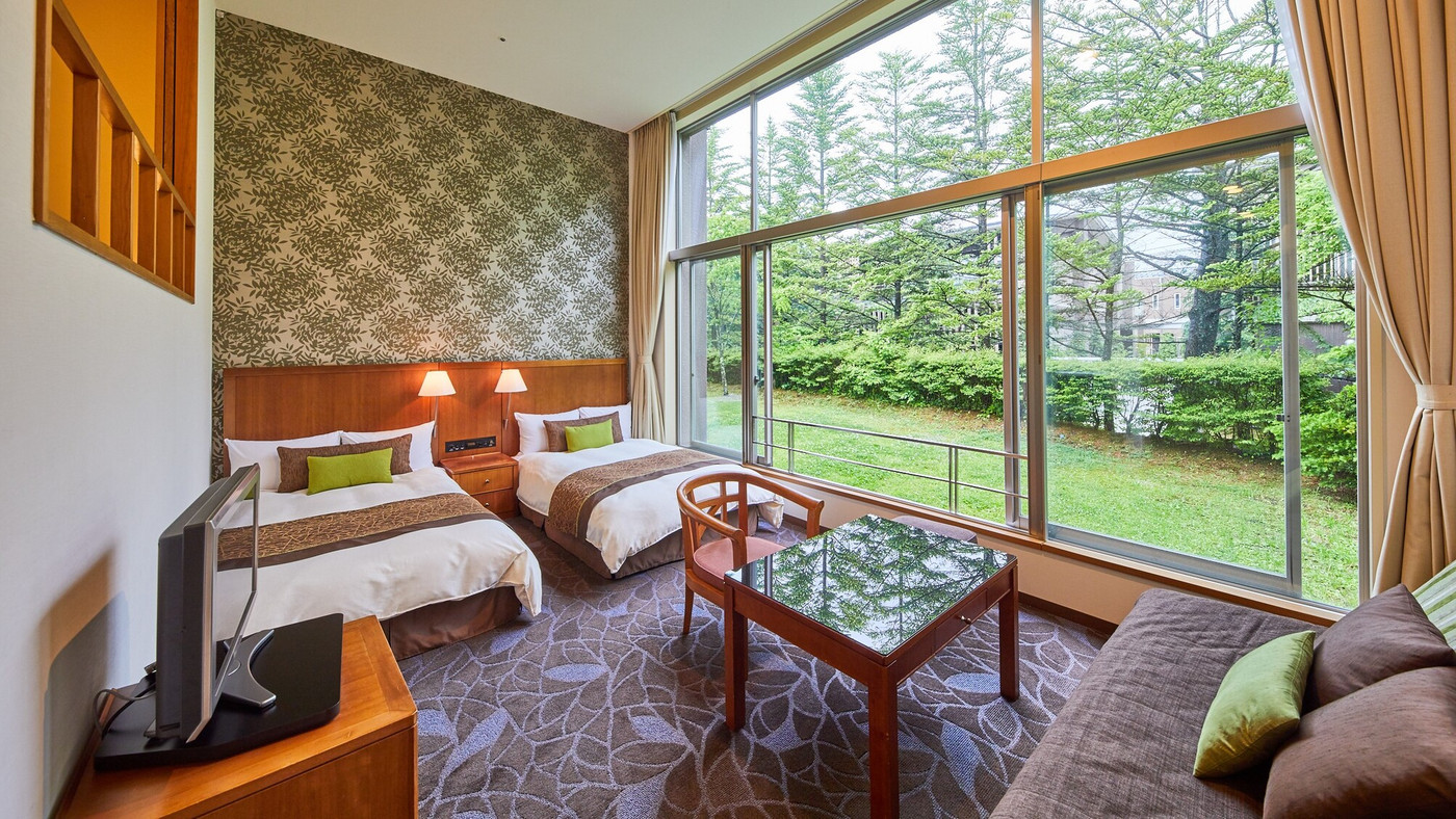 1年中泳げる温水プールも！信州食材の朝食ブッフェも魅力4574210