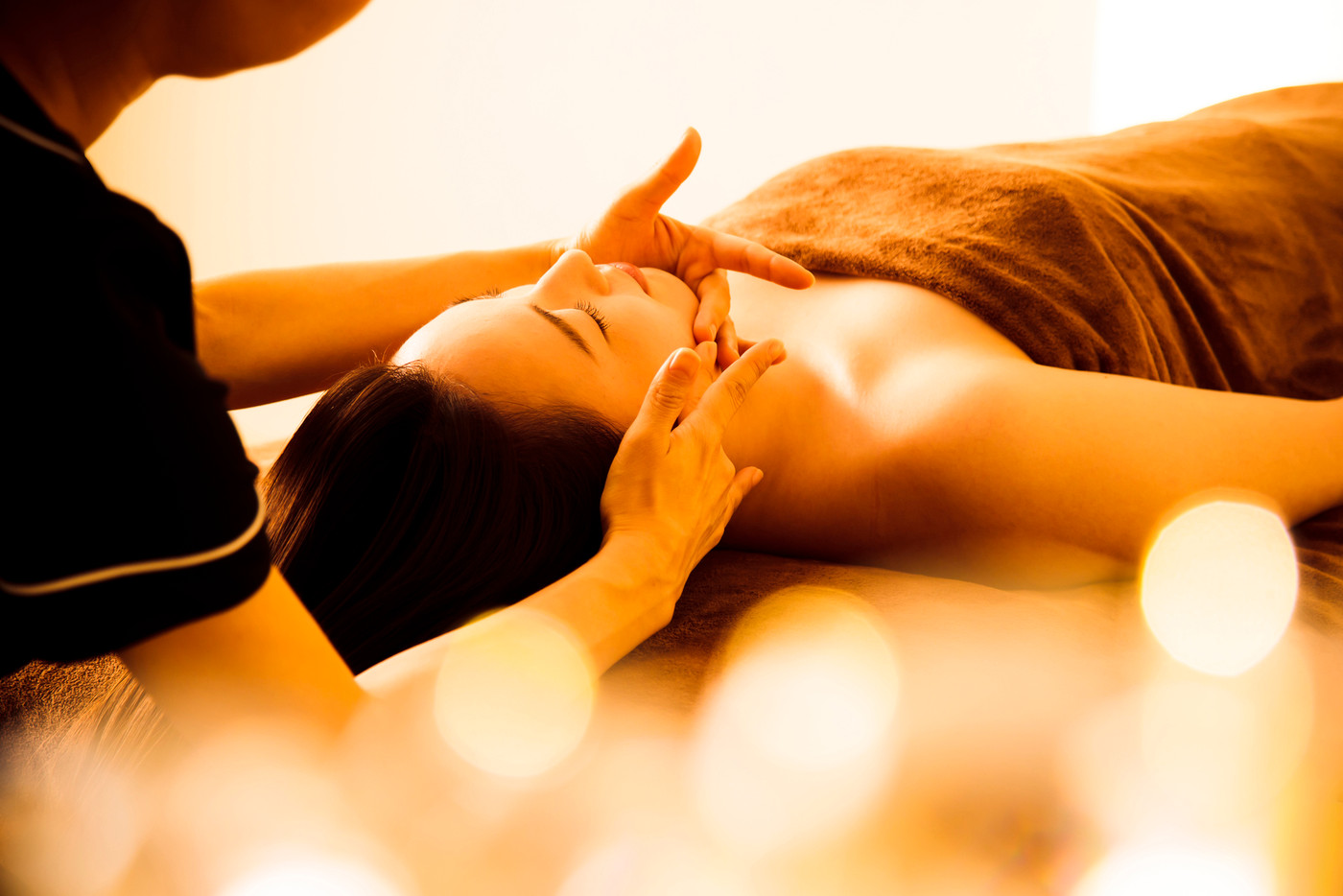 エステ　女性　ビューティー　美容　エステサロン