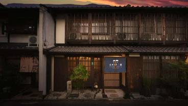 客室 / 22