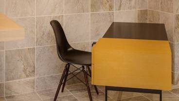 客室内のダイニングエリア / 27