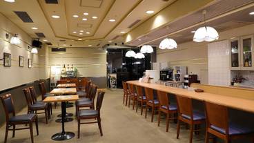 喫茶軽食「オーロラ」 / 8