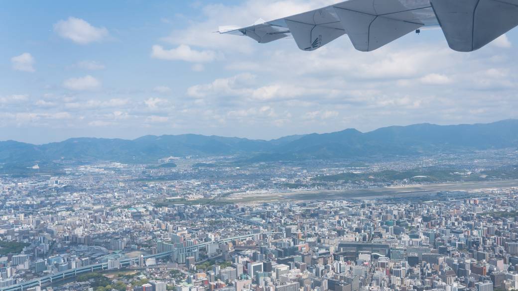 機内から見た福岡市 / 2