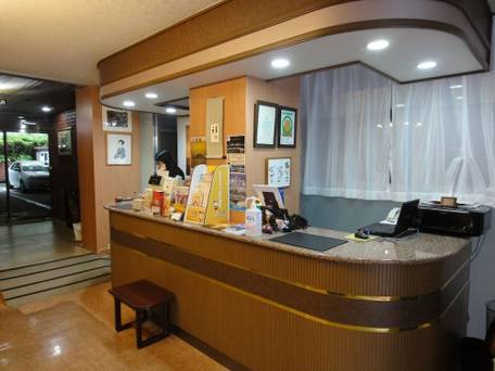 ビジネス ロイヤルホテル / 2