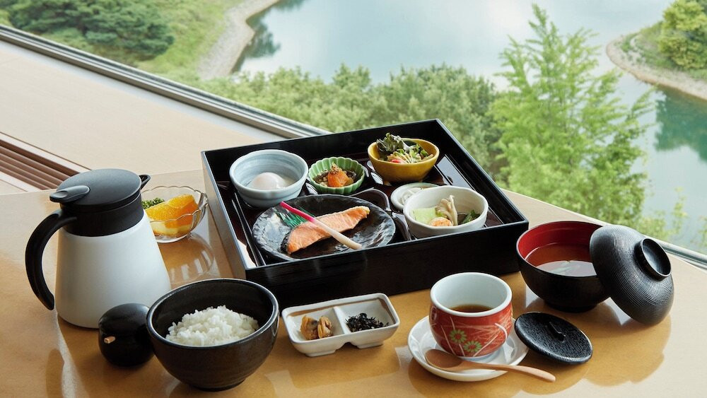 朝食