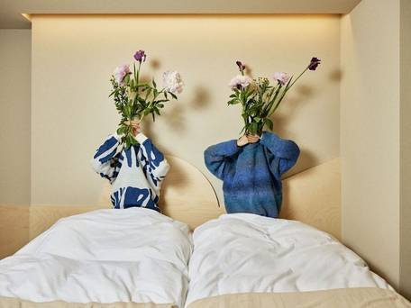 Section L Yushima / 1