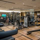 ジムやスパ、プールなど
充実の施設を堪能 / 3