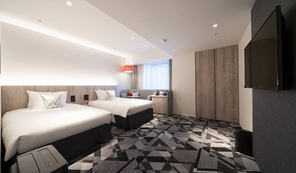 デラックスツイン / 4