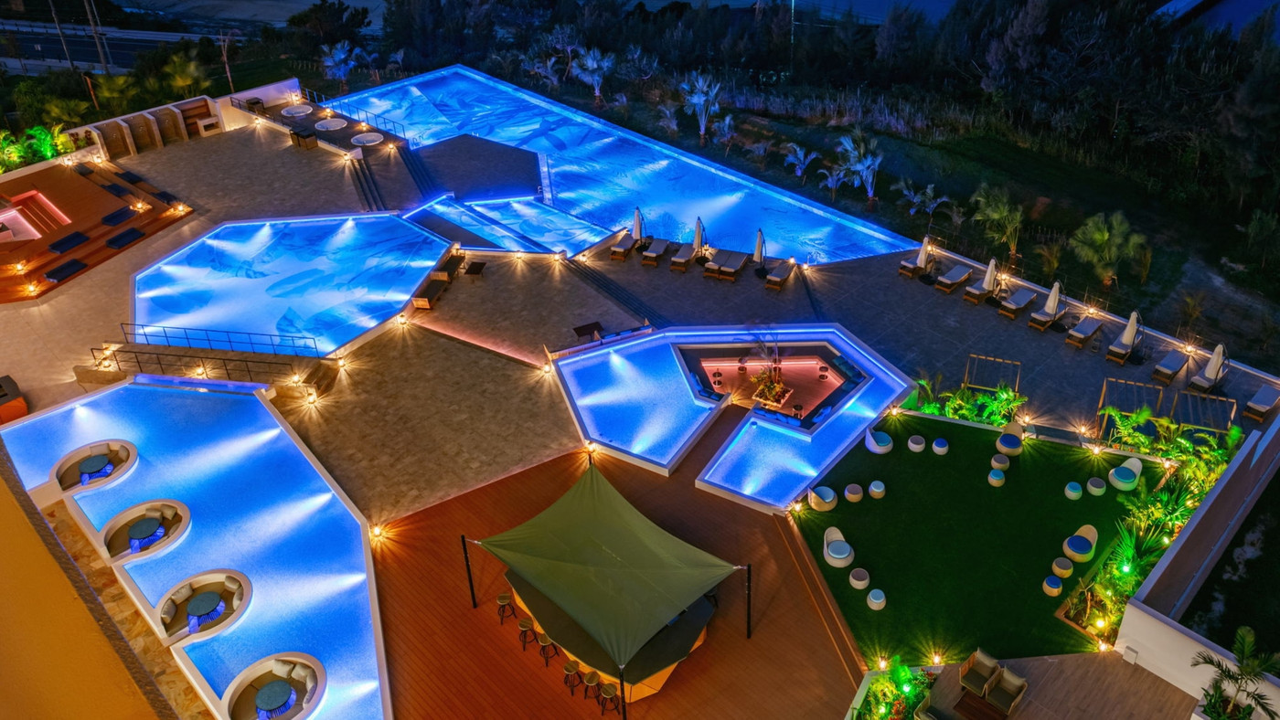 ジェットバス付きバルコニー完備！アクアテラスで自然と一体に3656474