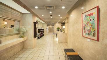 内部エントランス / 2