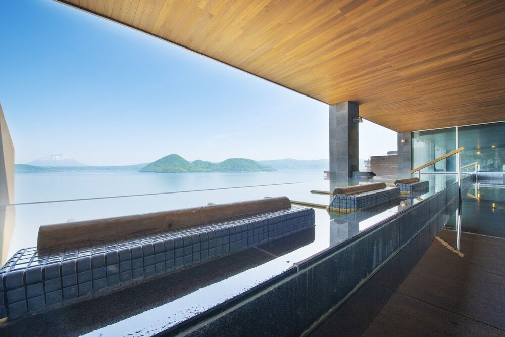 絶景温泉に本格サウナ！心ととのう癒しのステイ3530900