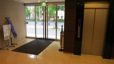 内部エントランス / 2