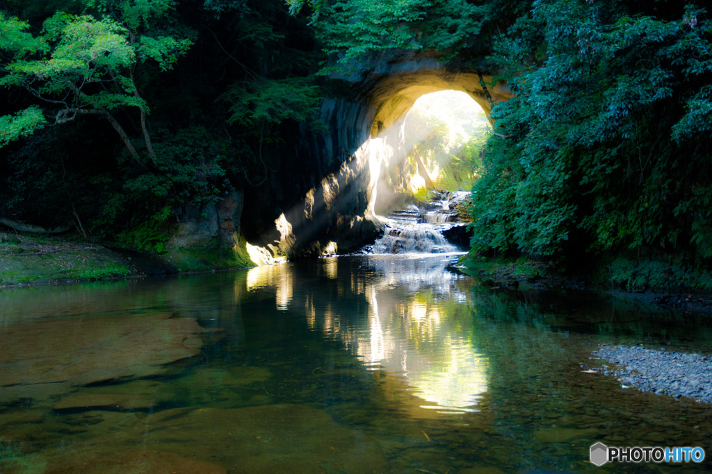 こちらで観光♪「濃溝の滝／亀岩の洞窟」3643427