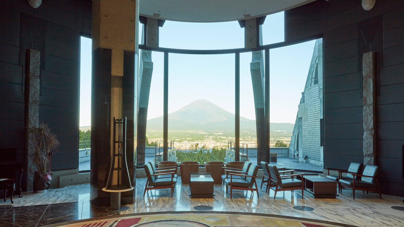 高台からの眺望と絶品ジャパニーズフレンチに心満たされる3996714