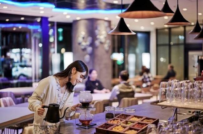 テラスで過ごす
のんびりティータイム / 2