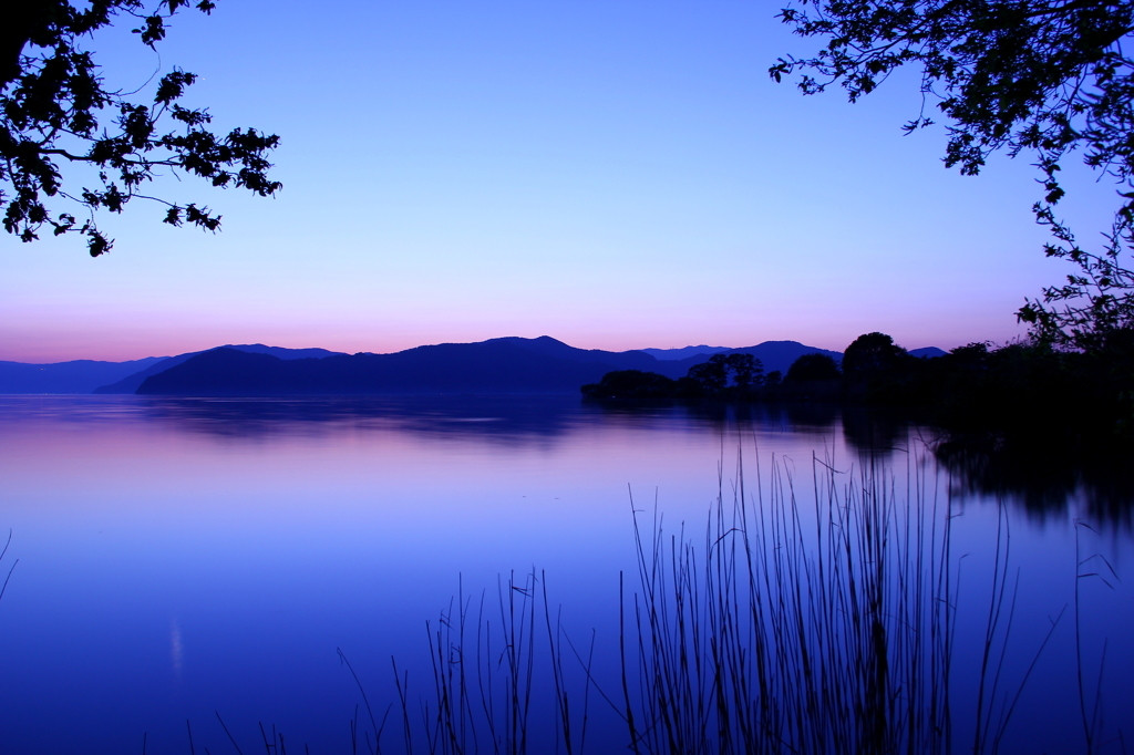 日本最大級の湖。滋賀県・琵琶湖に癒されましょ549402