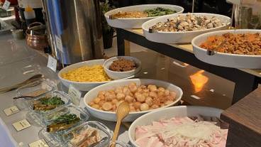 朝食ビュッフェ / 13