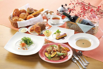 「ベーカリーレストランサンマルク 新宿西口ハルク店」 料理 74078650 