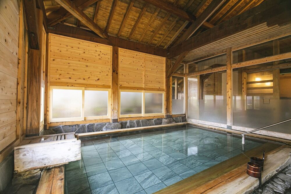 天心の大湯 檜風呂(2)