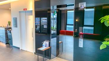 エレベーター / 1