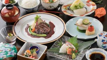 食事・飲み物 / 5