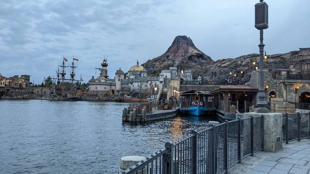 東京ディズニーシーで
誕生日デートを満喫♡ / 1