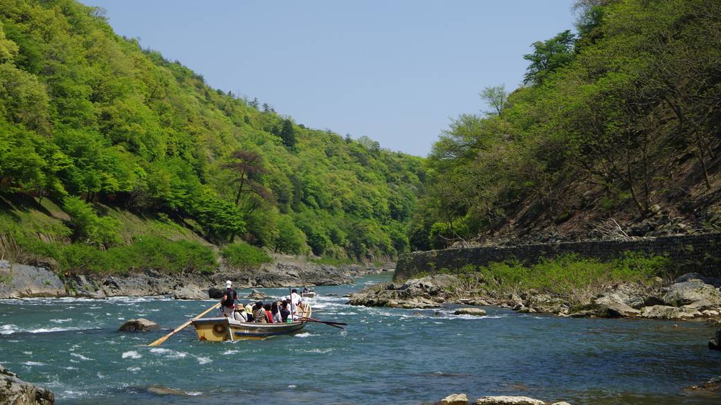 「保津川下り」で
京都の自然を大満喫！ / 1