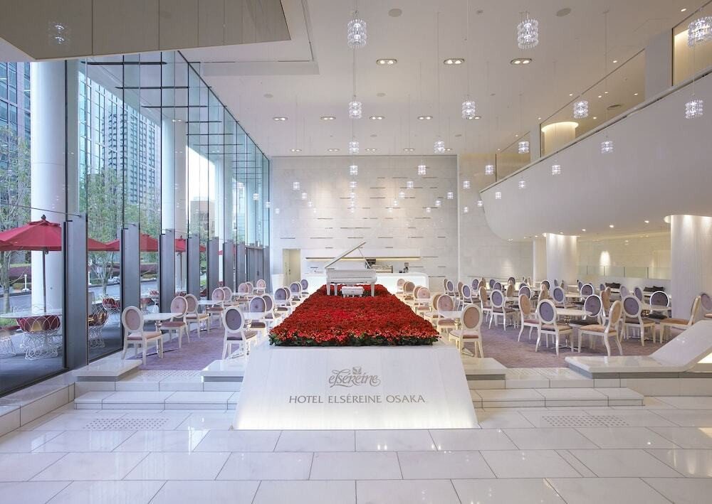 コスメ会社のホテルで優雅なステイを4290104