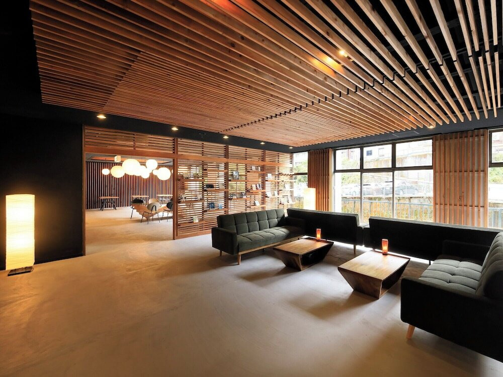 ロビーラウンジ