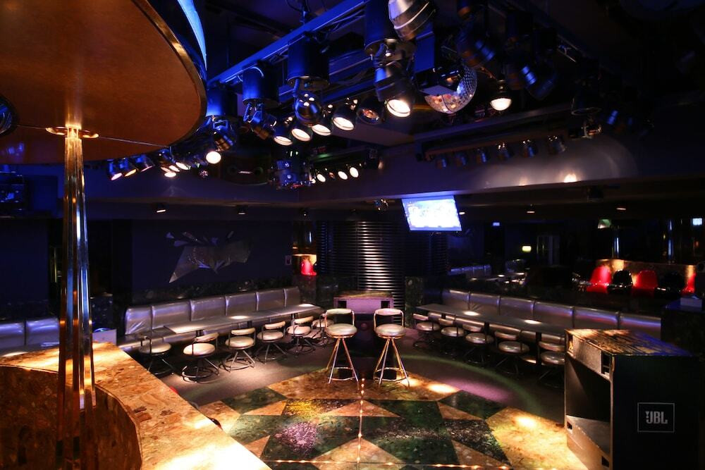 カラオケ ルーム