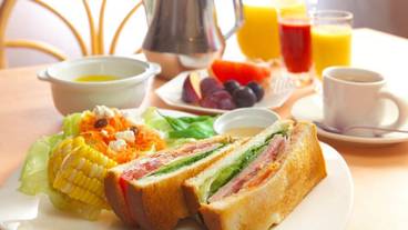 朝食スペース / 10