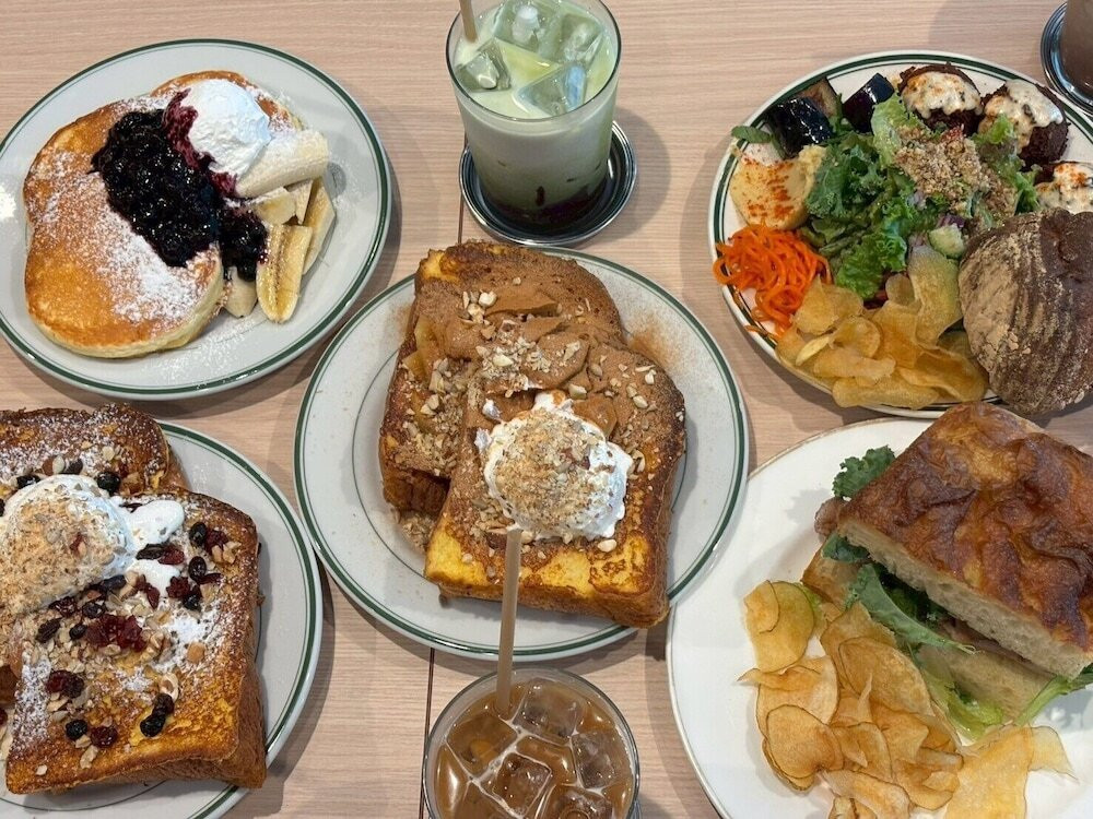 朝食