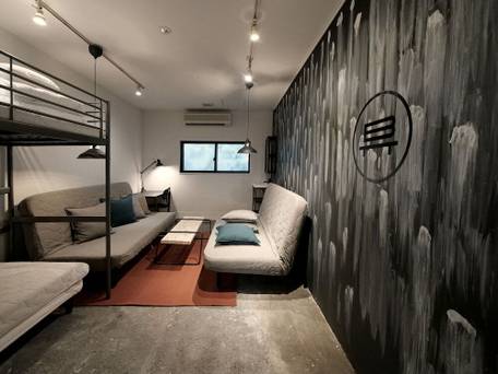 ベンチホステル & サードプレイス / 3