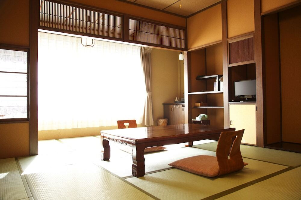 赤ちゃん専用浴槽で大人と一緒に温泉が楽しめる4055777