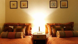 ツインルームシングルサイズベッド 2 台 禁煙