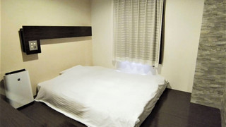 ダブルルーム クイーンベッド 1 台 喫煙可 (Japanese Modern)