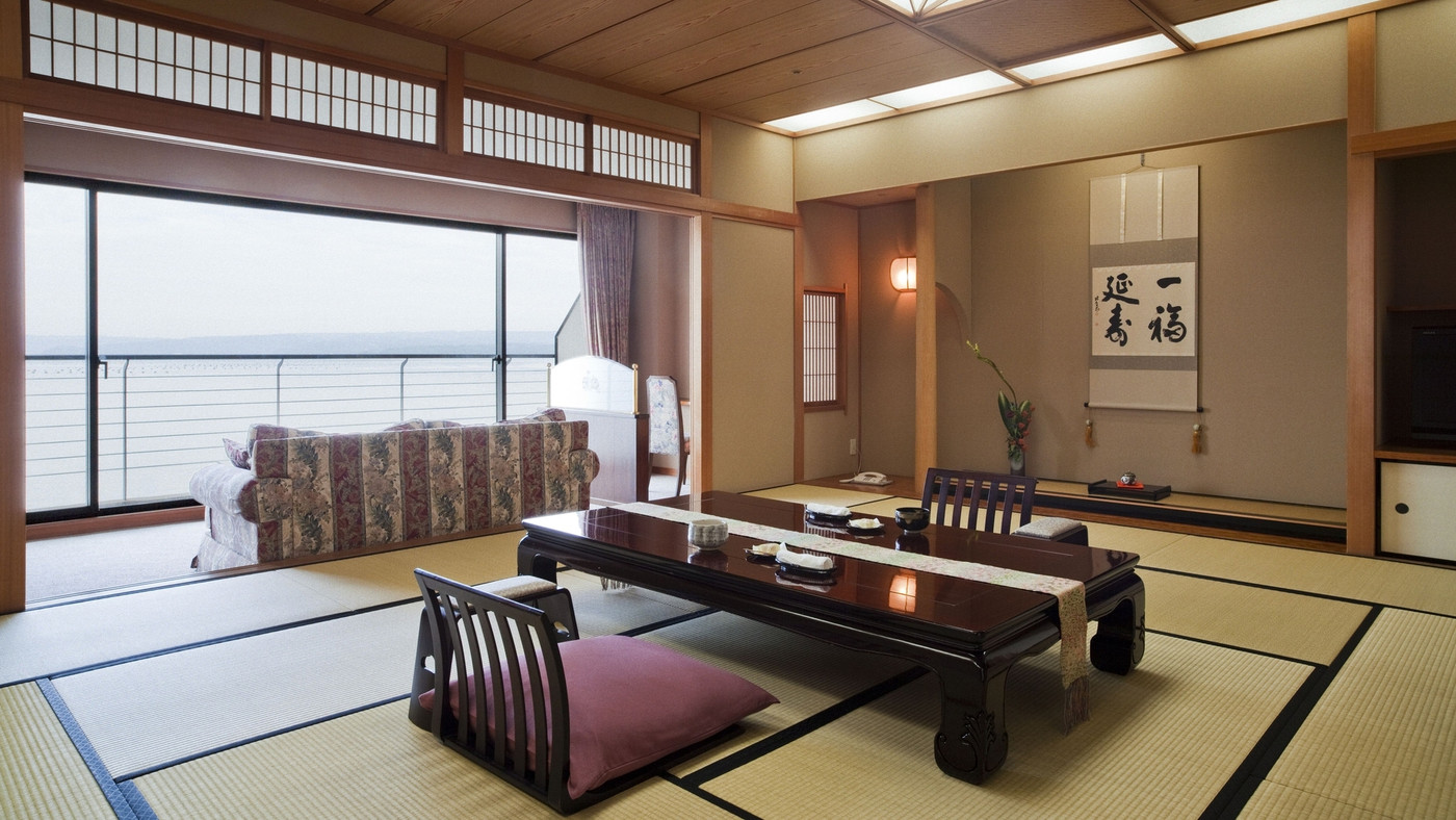 上質レトロな空間が旅の情緒を盛り上げる3844624