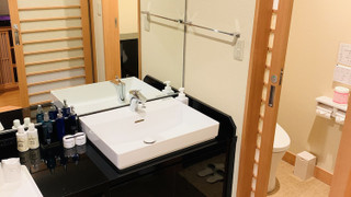 デラックス ダブルまたはツインルーム 専用バスルーム ガーデンビュー (禁煙)