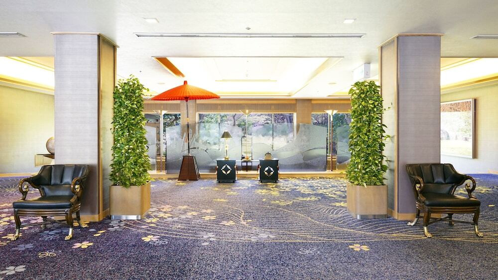 ロビーラウンジ