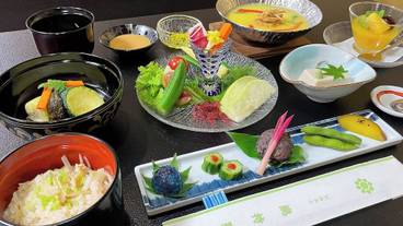 食事・飲み物 / 2