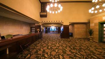 内部エントランス / 1