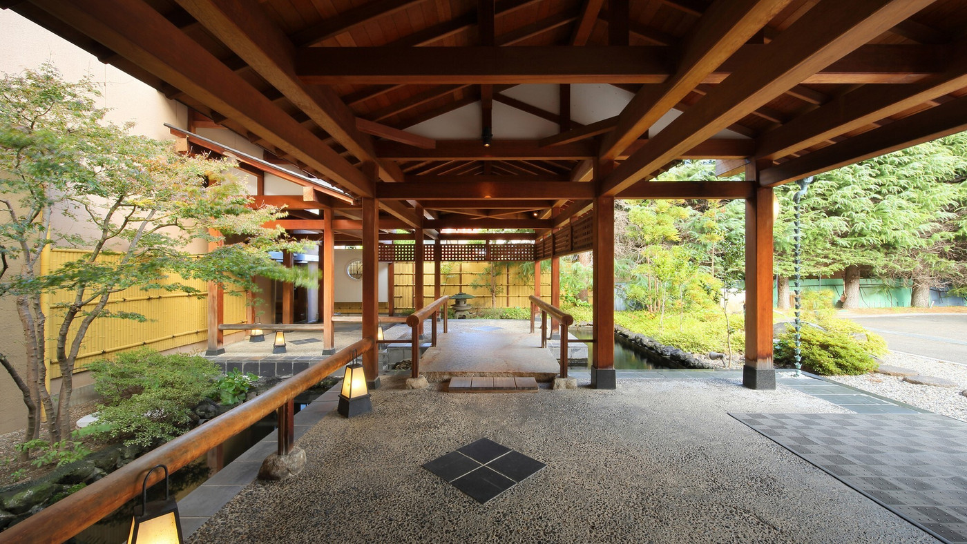 異なる2つの源泉を楽しめる！大正ロマンあふれる大浴場3421347