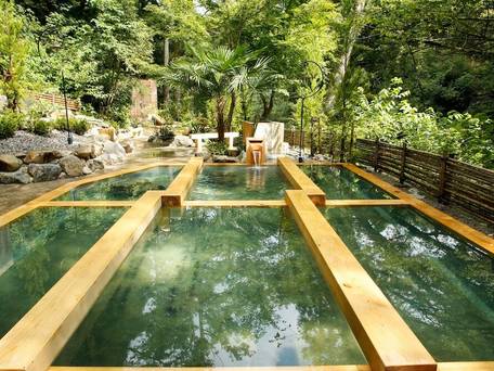 山中温泉 自噴源泉の宿 花つばき / 1