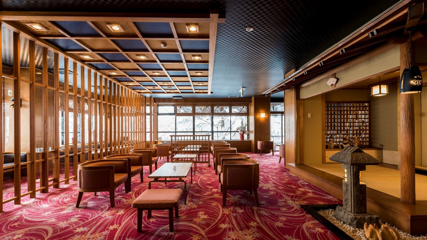 柄の絨毯がレトロで写真映え♡おしゃれな和モダン宿3954867