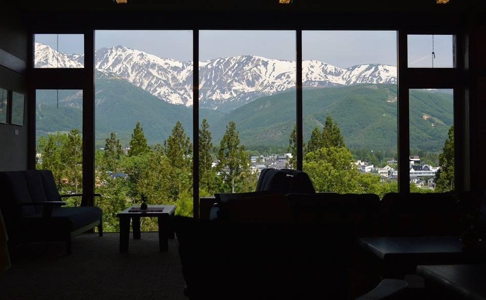 ロビーからの眺め / 2