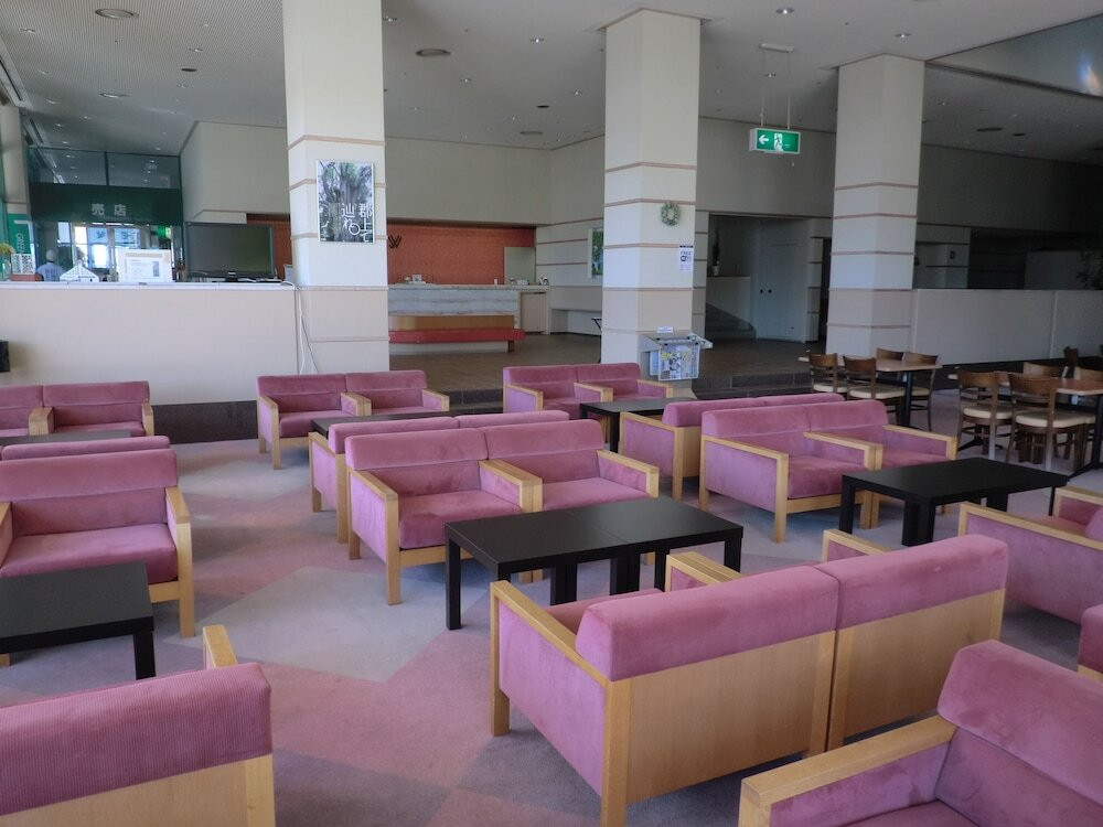 ロビーラウンジ