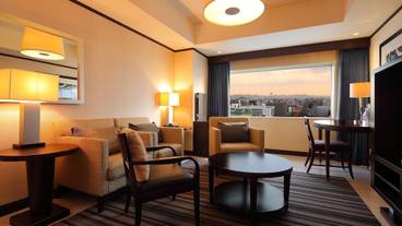 客室内のダイニングエリア / 26