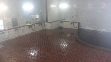 屋内スパ浴槽 / 1